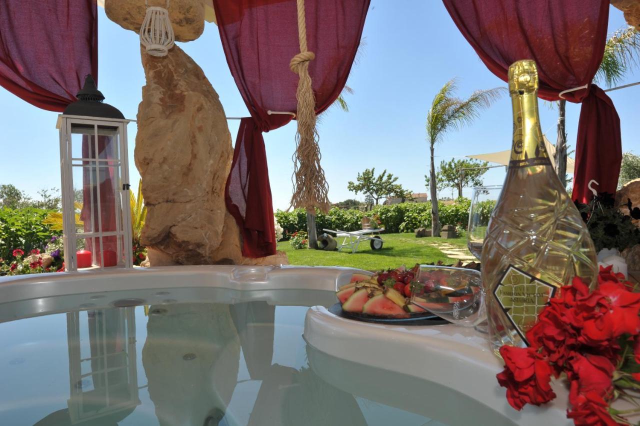 צ'רבטרי Il Giardino Dei Flintstones B&B מראה חיצוני תמונה